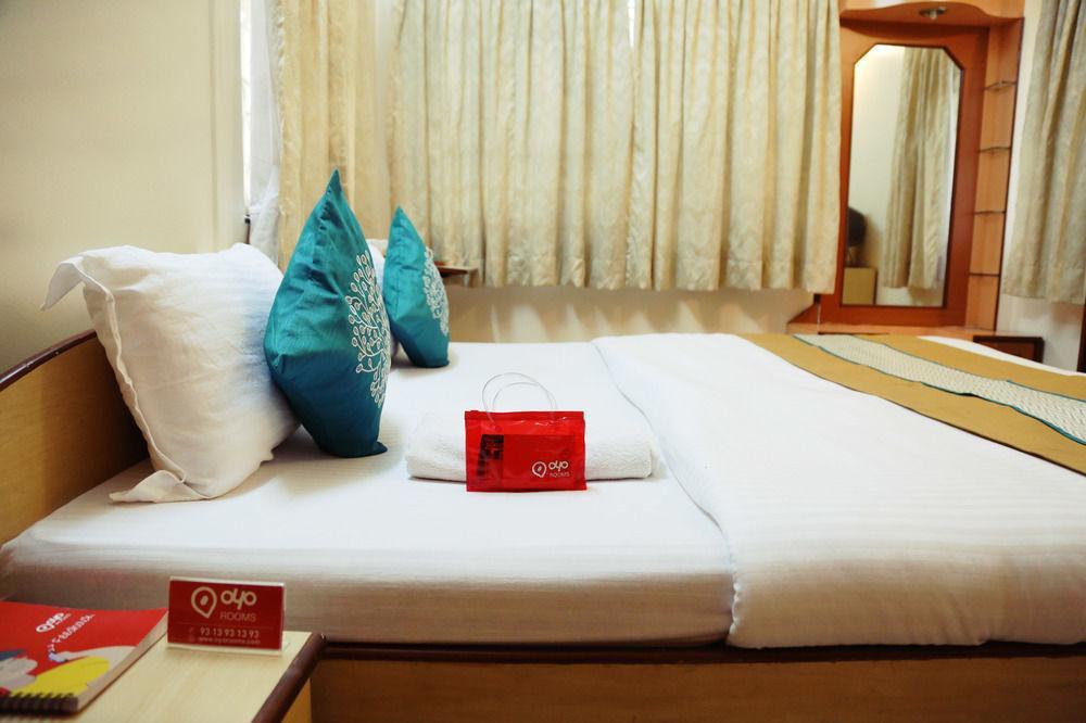Oyo 946 Royce Studio Apartments ปูเน่ ภายนอก รูปภาพ